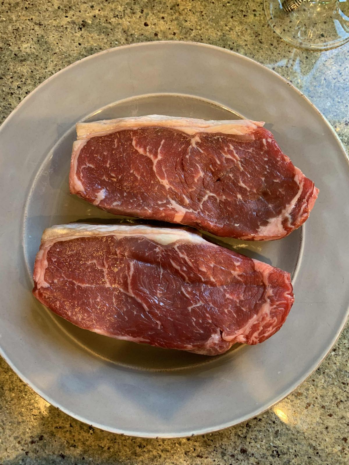 new york steak presentation