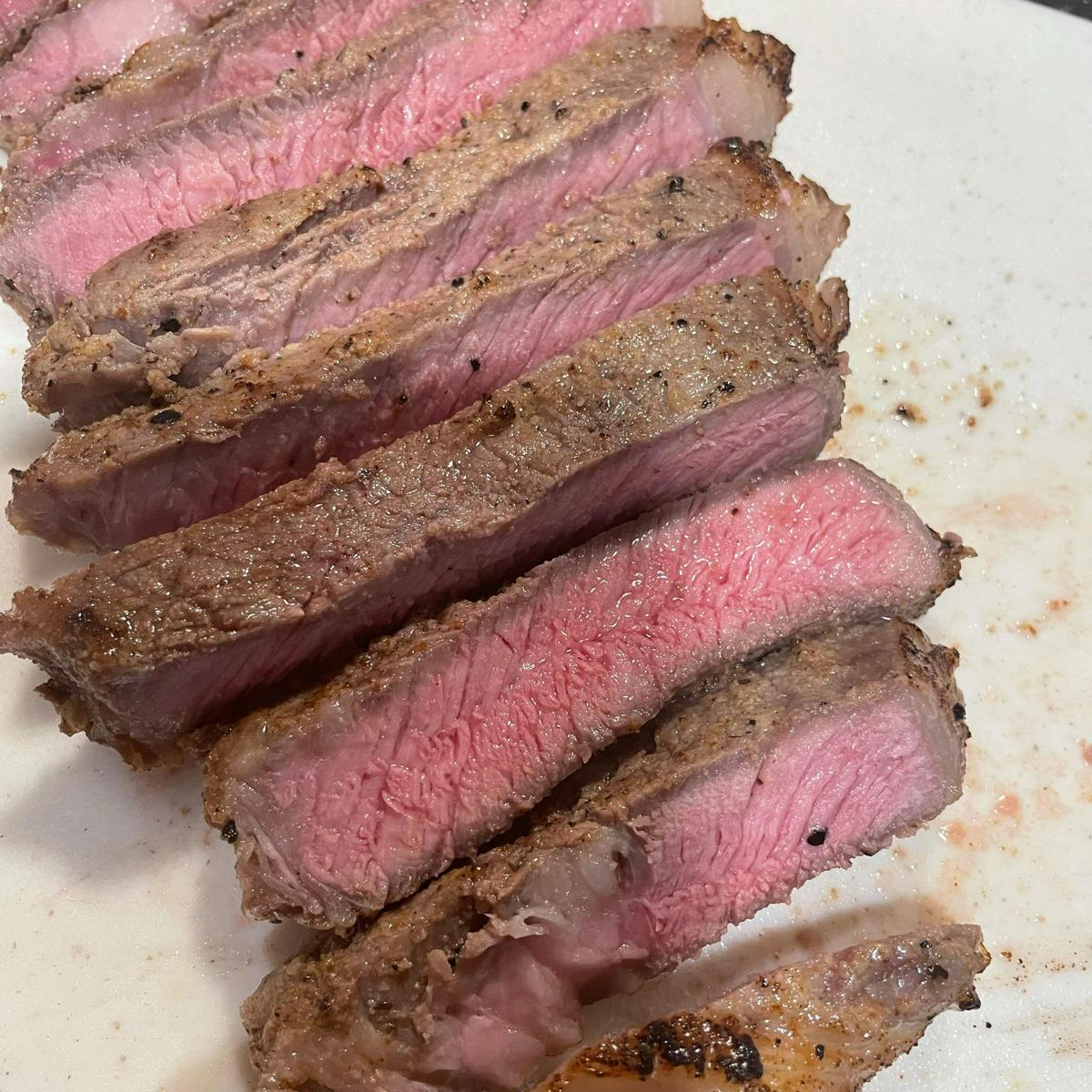 New York Strip - Medium (EASIEST METHOD)